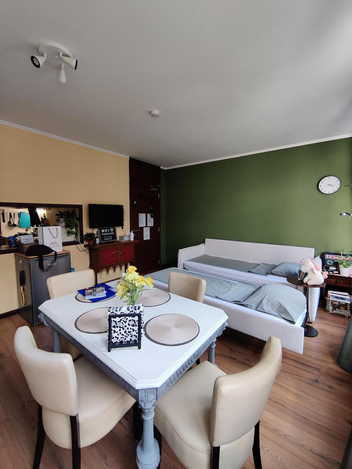 Charming 18th Century Gem In The Heart Of Old Town * Antwerpen
